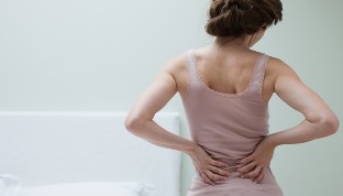 fondo dor nas costas en mulleres