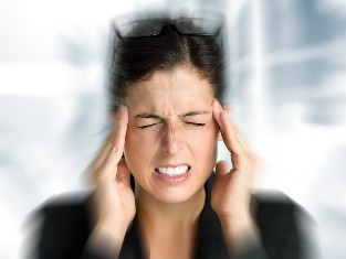 Mareos e dores de cabeza son moitas veces preocupados con cervical osteocondrose